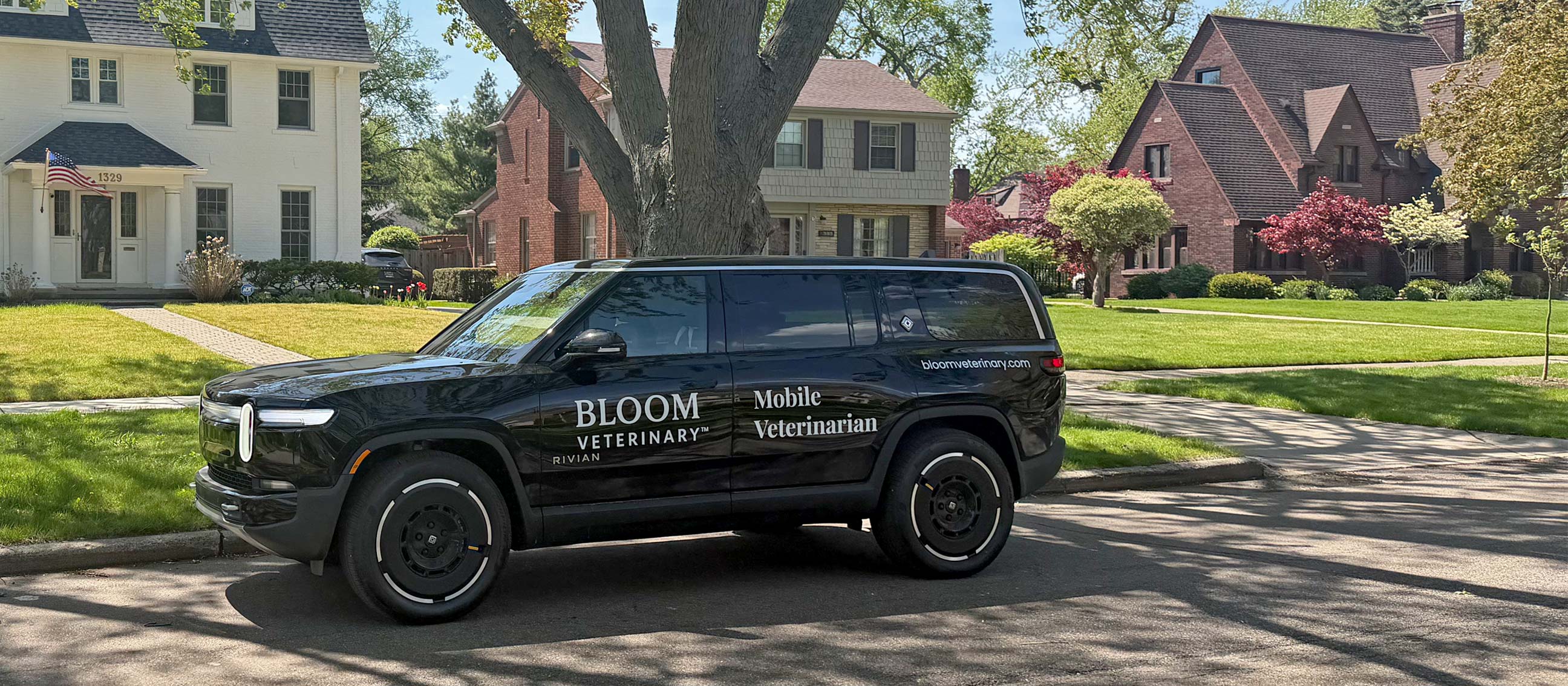 Bloom veterinary team outside the mobile vehicle in Detroit